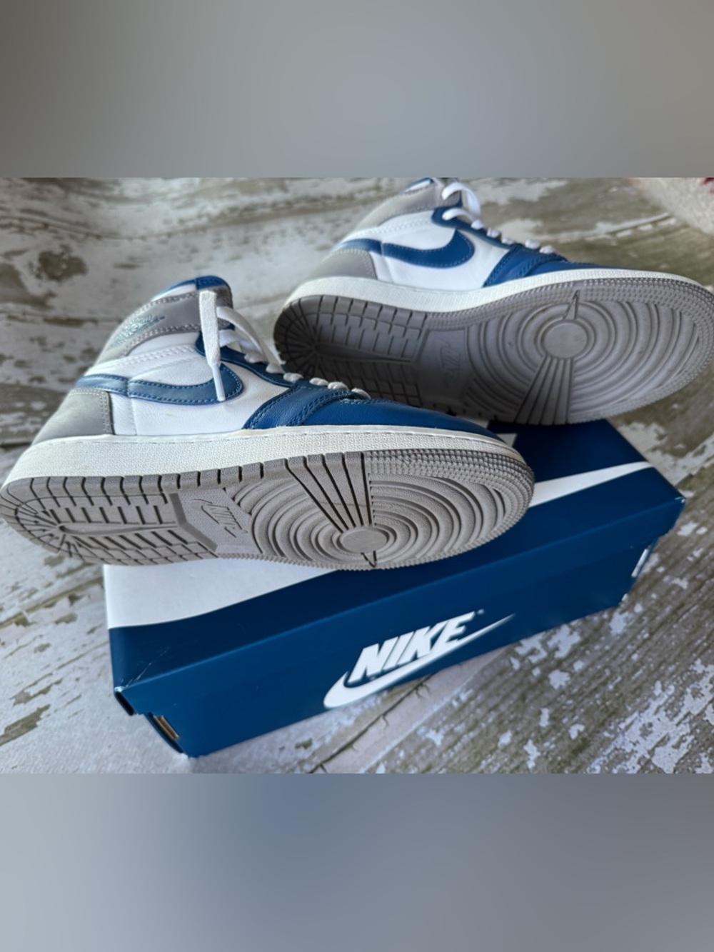 Nike Air Jordan 1 High OG True Blue White Cement Grey Size 5Y - Picture 6 of 10